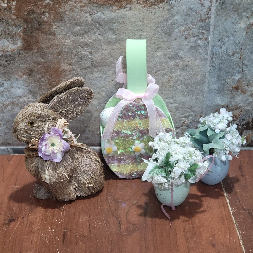 Easter Decor Straw Bunny Rabbit Basket Easter Eggs Plant Bouquet